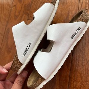 Birkenstock’s Arizona Kids White Sandal